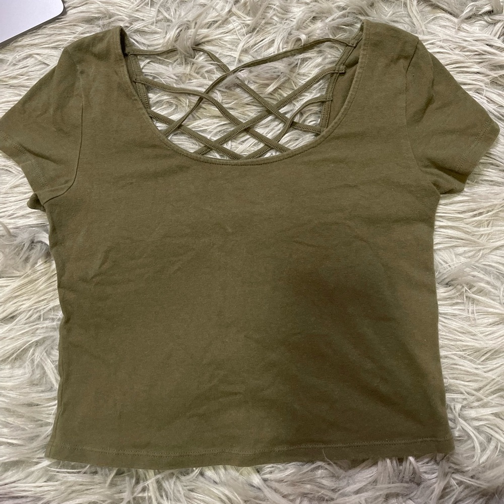 CHARLOTTE RUSSE green crop top